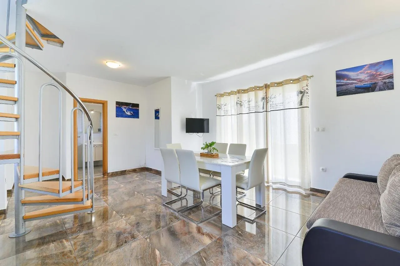 Apartments By The Sea Nin, Zadar - 13172 Nin