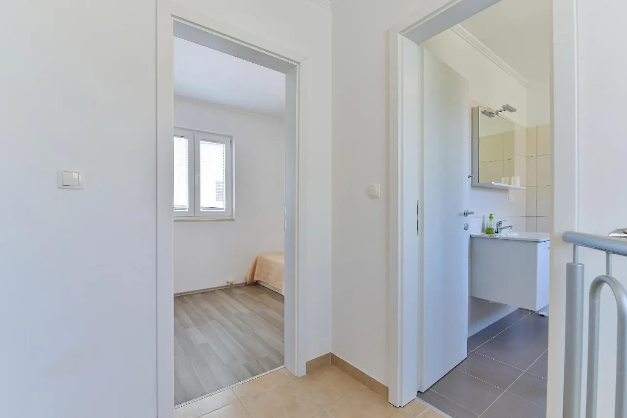 Apartments By The Sea Nin, Zadar - 13172